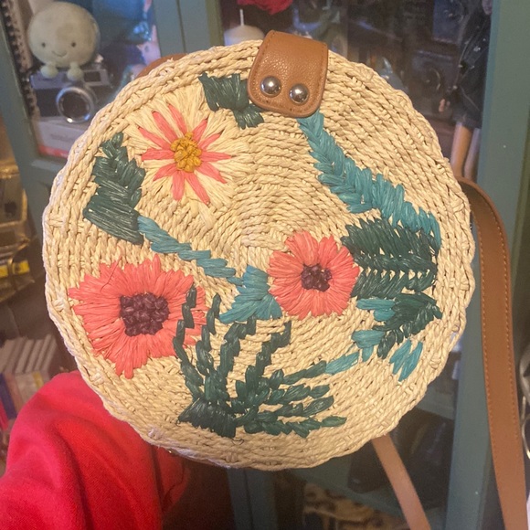 Topshop Wicker Woven Floral Bag - Picture 1 of 2